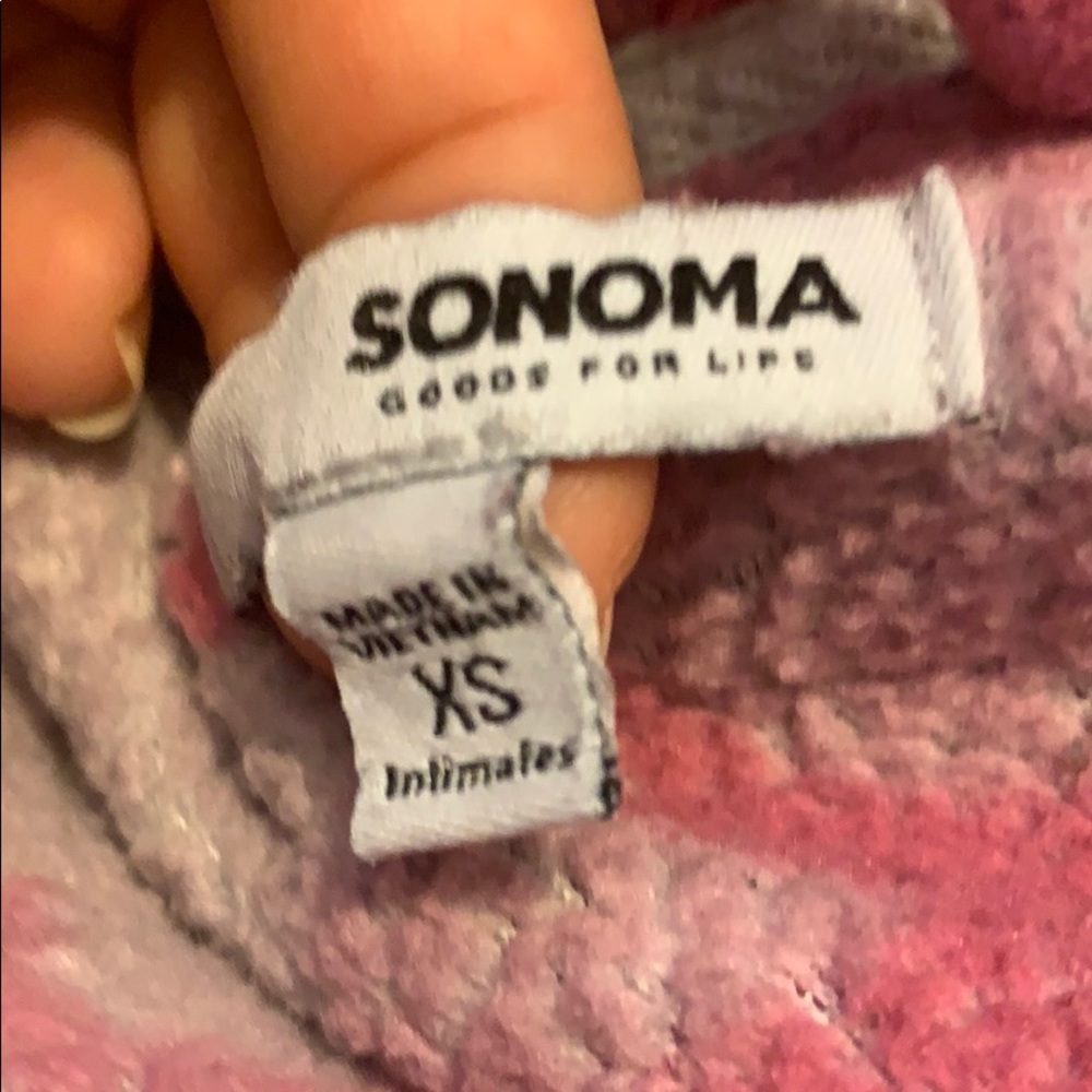 Robe - Picture 4 of 4